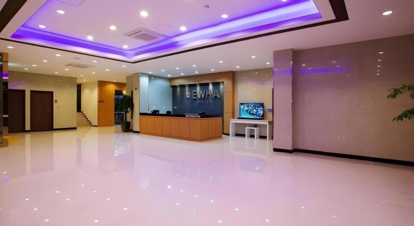 Ewha Hotel Чеджу Екстериор снимка